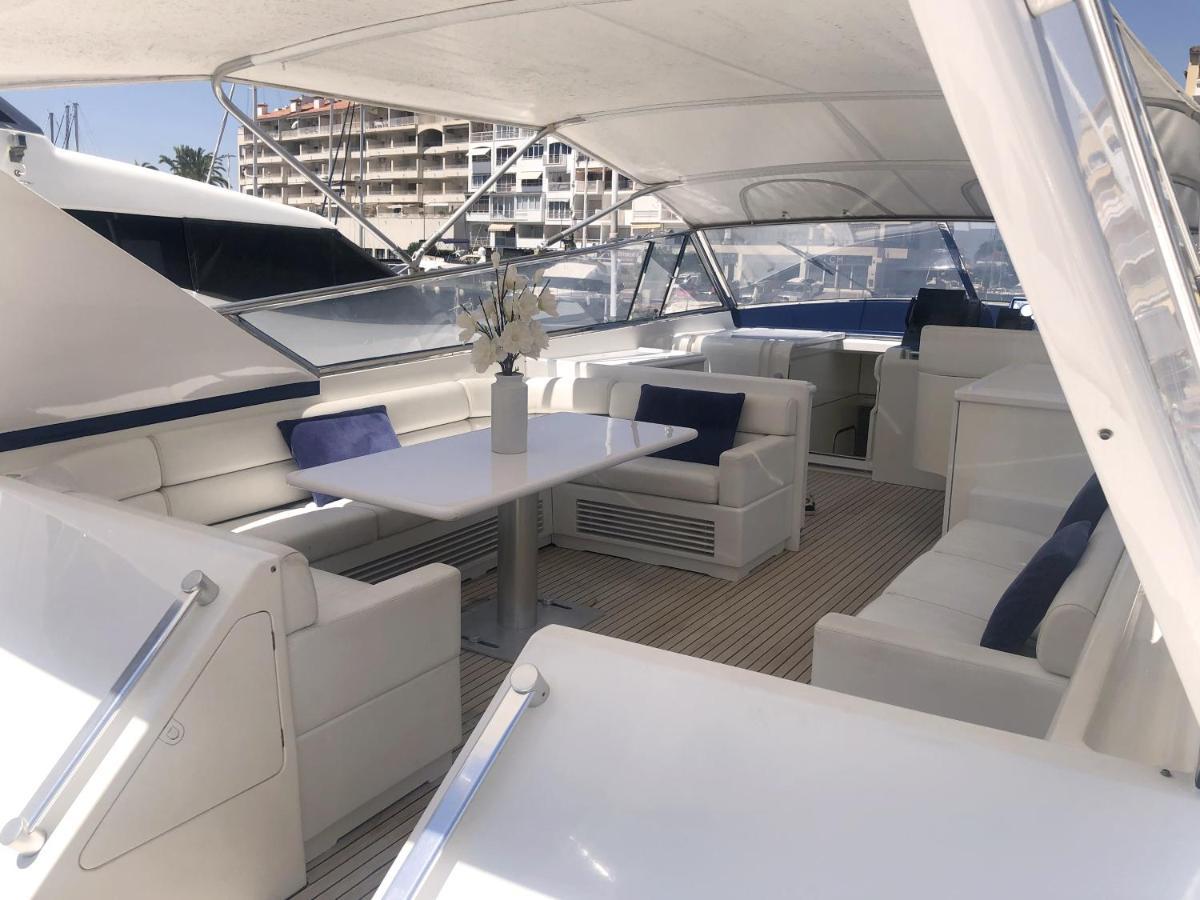 Home Sweet Boat - Chambres D'Hotes Empuriabrava Zewnętrze zdjęcie