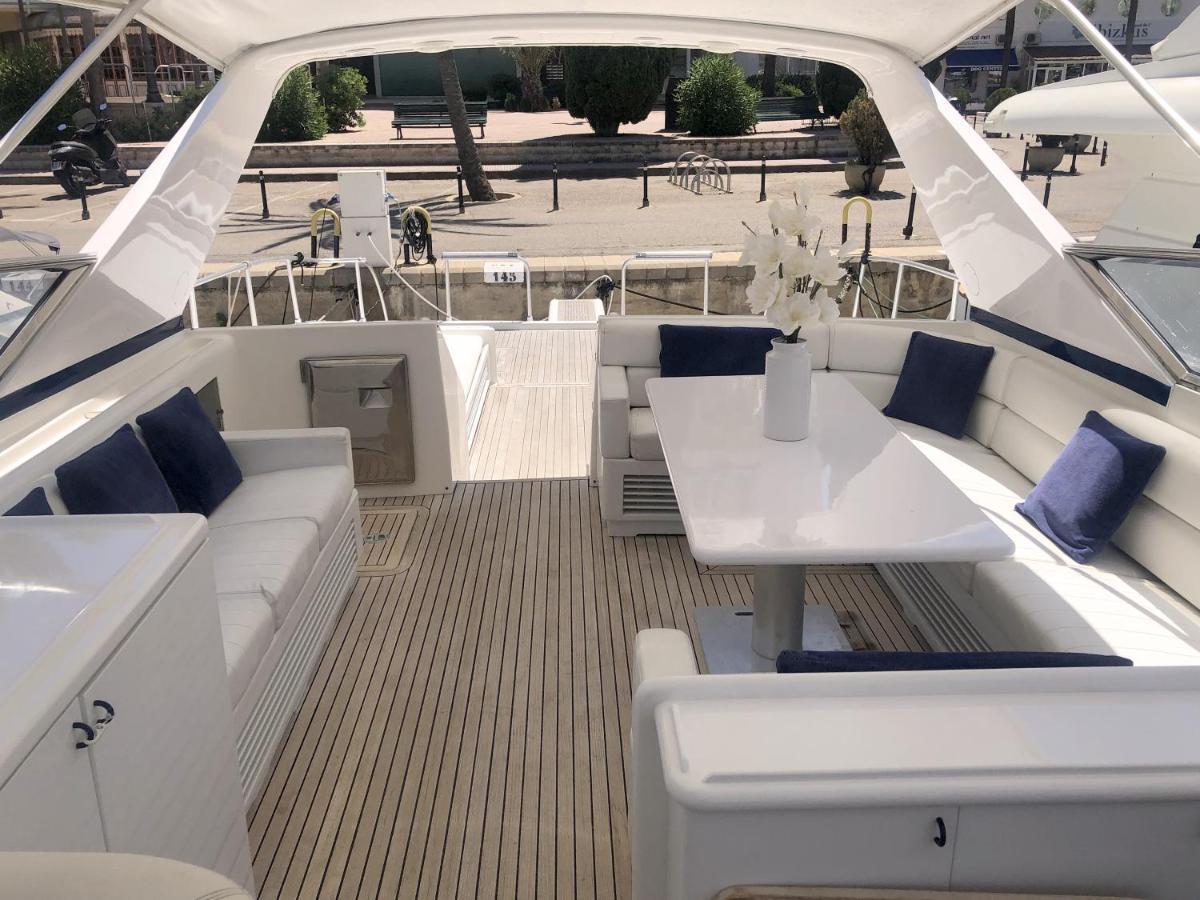 Home Sweet Boat - Chambres D'Hotes Empuriabrava Zewnętrze zdjęcie